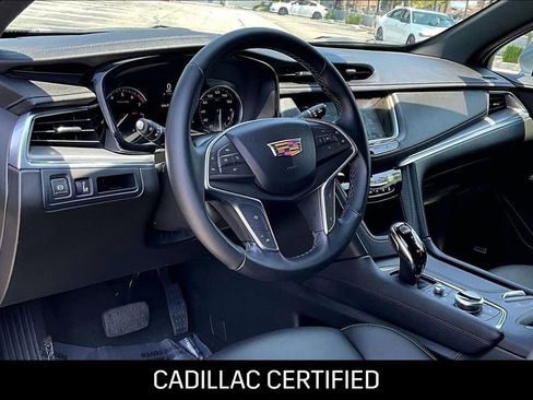 Certified 2024 Cadillac XT5 Luxury w/ LPO, Floor Liner Package AWD/4WD image 16