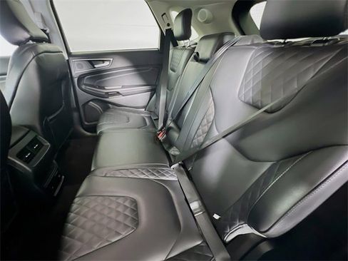Used 2024 Ford Edge Titanium image 22