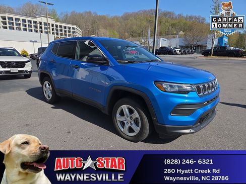 Used 2023 Jeep Compass Sport image 1