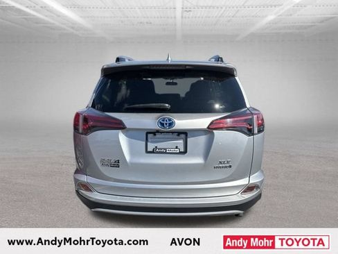 Used 2016 Toyota RAV4 XLE AWD/4WD image 5