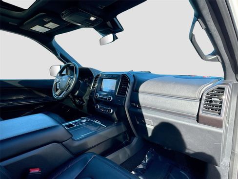 Used 2021 Ford Expedition Limited image 31