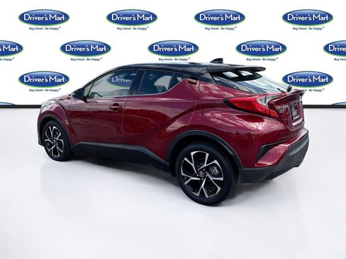 Used 2019 Toyota C-HR Limited FWD image 5