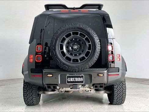 Used 2025 Land Rover Defender 110 AWD/4WD image 5