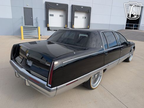 Used 1994 Cadillac Fleetwood Brougham image 26