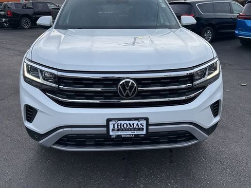 Used 2021 Volkswagen Atlas Cross Sport SE image 3