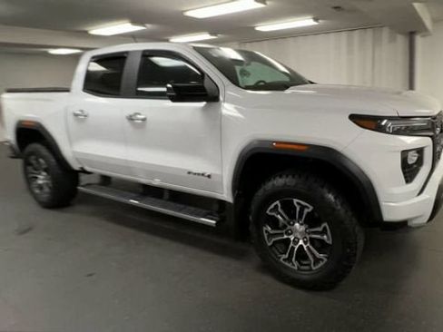 Certified 2023 GMC Canyon AT4 w/ AT4 Premium Package AWD/4WD image 2