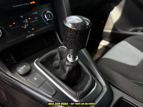 Used 2018 Ford Focus ST FWD image 11