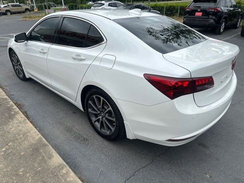 Used 2017 Acura TLX V6 SH-AWD w/ Advance Package image 4