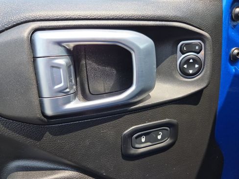 Used 2021 Jeep Wrangler Unlimited Sport AWD/4WD image 29