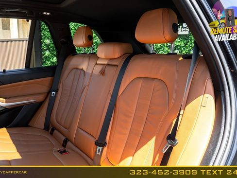 Used 2019 BMW X5 xDrive50i w/ M Sport Package AWD/4WD image 18