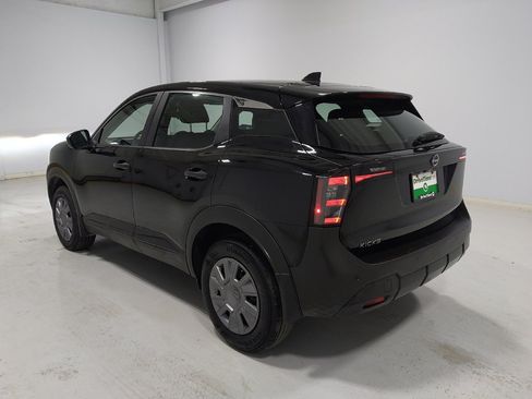 Used 2025 Nissan Kicks S FWD image 5