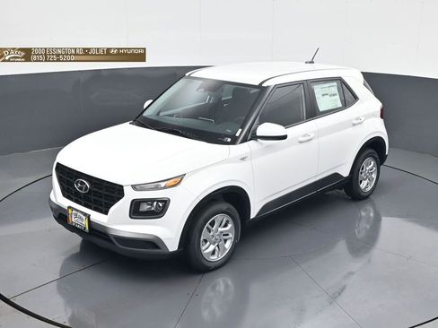 New 2026 Hyundai Venue SE FWD image 13