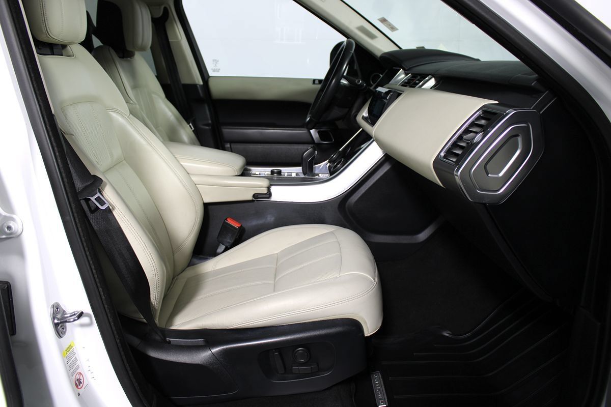 Used 2020 Land Rover Range Rover Sport HSE AWD/4WD image 12