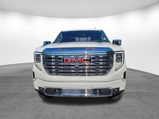 Used 2025 GMC Sierra 1500 Denali w/ Denali Reserve Package AWD/4WD image 2