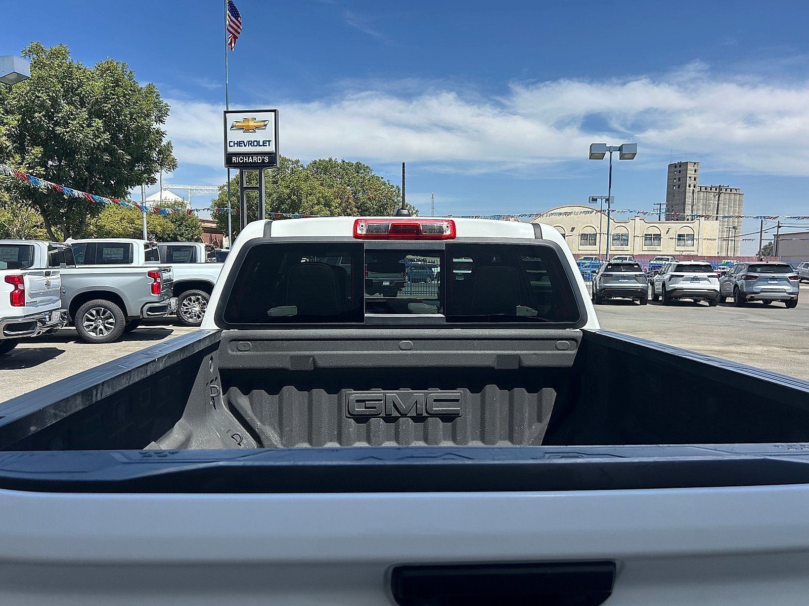 Used 2023 GMC Canyon AT4 w/ AT4 Premium Package AWD/4WD image 11