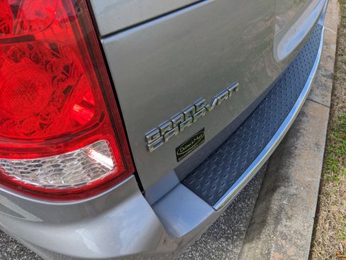 Used 2018 Dodge Grand Caravan GT image 22