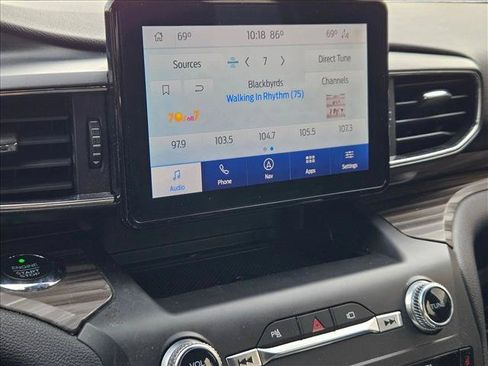 Used 2020 Ford Explorer Limited RWD image 8