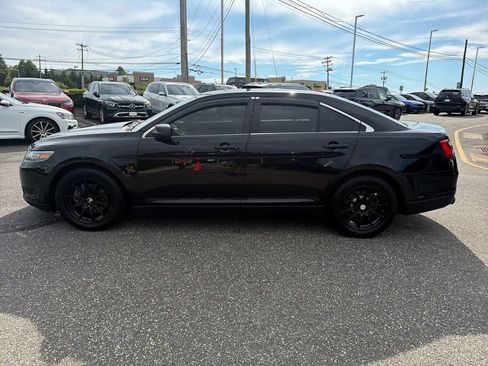 Used 2019 Ford Taurus SE FWD image 11