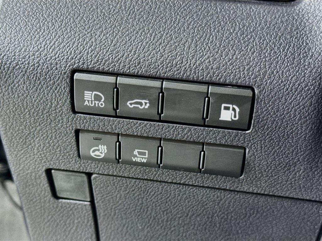Used 2022 Lexus RX 450h AWD w/ Premium Package image 19