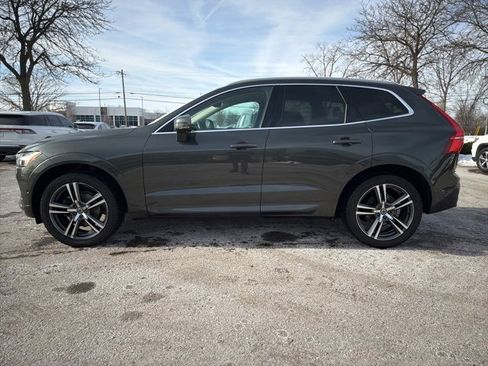 Used 2019 Volvo XC60 T5 Momentum w/ Multimedia Package image 11