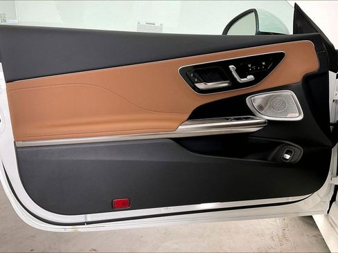 New 2026 Mercedes-Benz CLE 300 4MATIC Coupe image 10