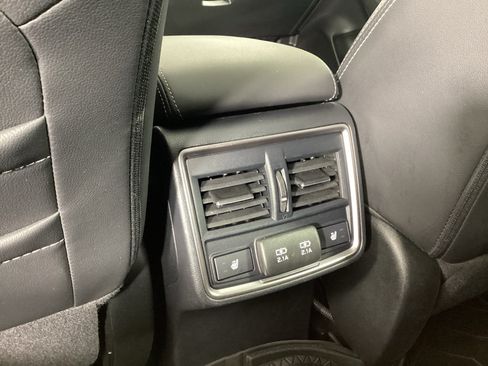 Used 2019 Subaru Forester Touring AWD/4WD image 18