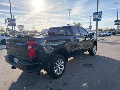 Used 2019 Chevrolet Silverado 1500 Custom w/ Custom Value Package image 10