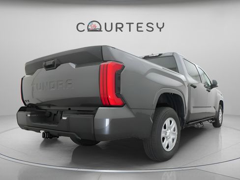 New 2026 Toyota Tundra SR image 18