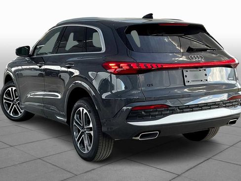 Certified 2025 Audi Q5 Premium w/ Convenience Package image 12