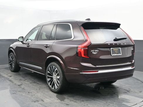 New 2025 Volvo XC90 T8 Core w/ Climate Package image 5