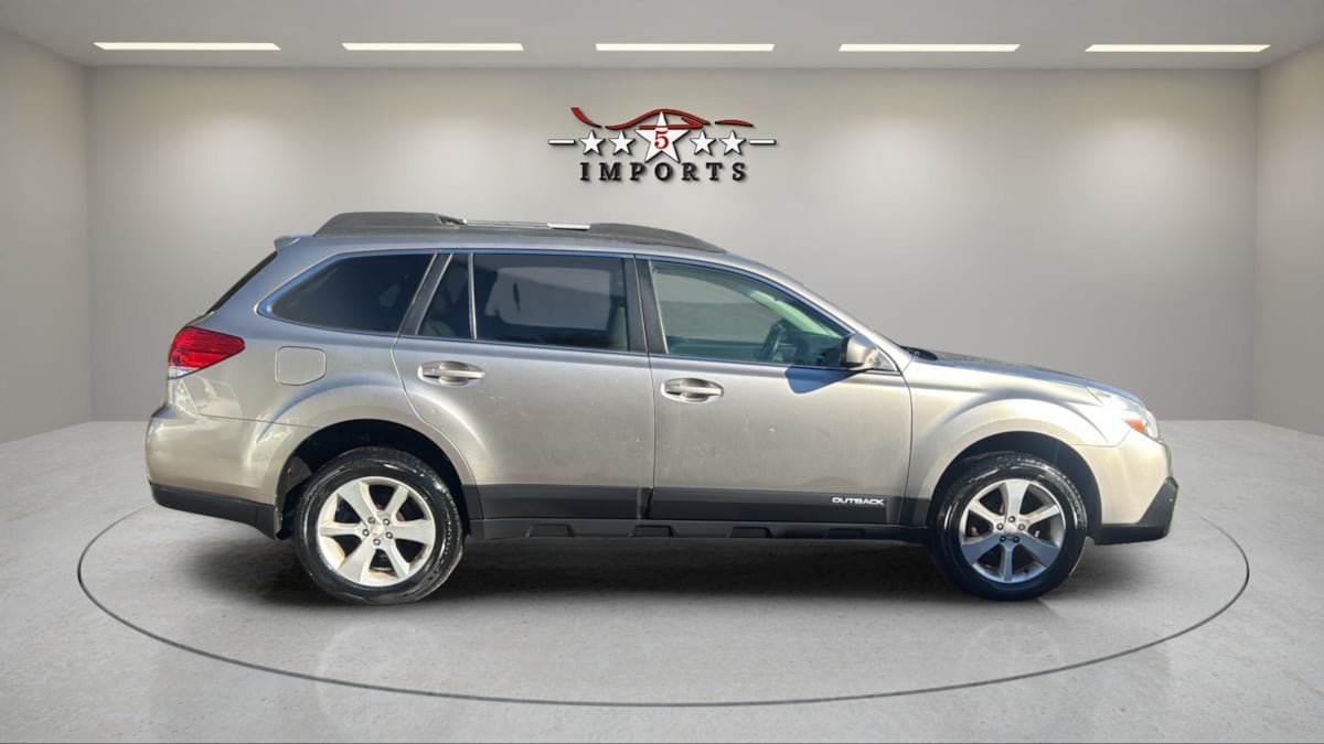 Used 2014 Subaru Outback 2.5i Premium w/ Moonroof Package AWD/4WD image 6