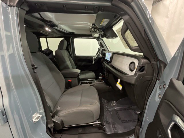 New 2026 Jeep Gladiator Sport AWD/4WD image 23