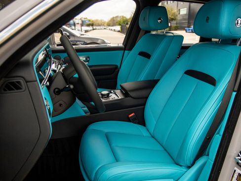 New 2026 Rolls-Royce Cullinan image 28