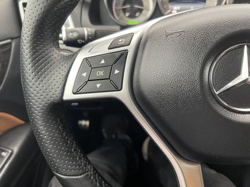 Used 2017 Mercedes-Benz E 400 4MATIC Coupe image 30