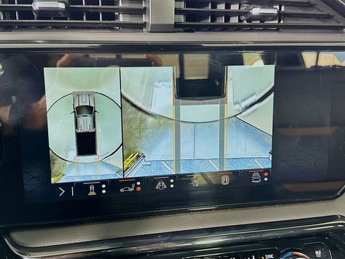 Used 2024 GMC Sierra 3500 AT4 w/ Technology Package image 44