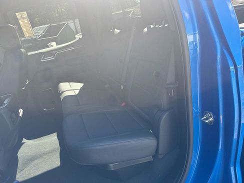 New 2025 Chevrolet Silverado 1500 LT Trail Boss w/ Convenience Package II image 29