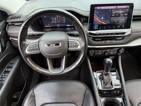 Used 2022 Jeep Compass Trailhawk w/ Trailhawk Elite Group image 12