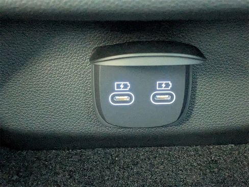 New 2026 Genesis GV70 2.5T Select image 14