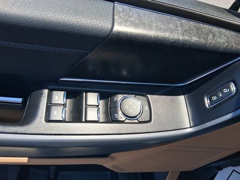 Used 2022 Ford F150 XLT w/ Equipment Group 301A Mid RWD image 16