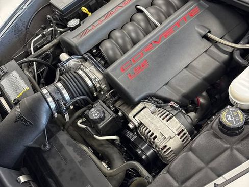 Used 2006 Chevrolet Corvette Coupe w/ Preferred Equipment Group RWD image 50