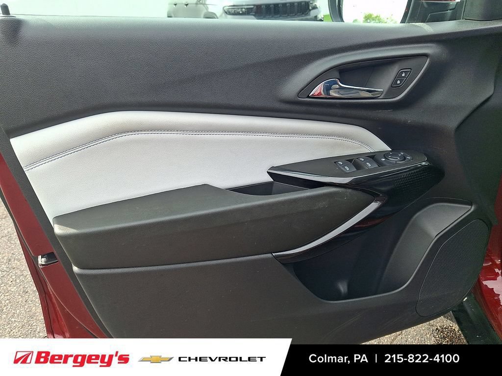 Certified 2024 Chevrolet Trax LT FWD image 15