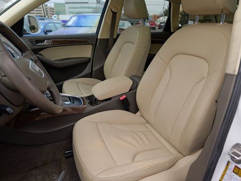 Used 2016 Audi Q5 2.0T Premium image 19