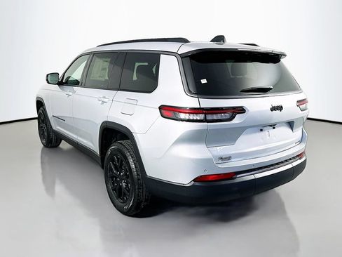 New 2026 Jeep Grand Cherokee L 2WD image 5