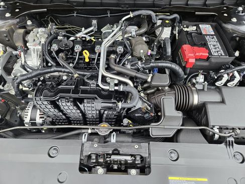 Used 2025 Nissan Altima 2.5 S FWD image 30