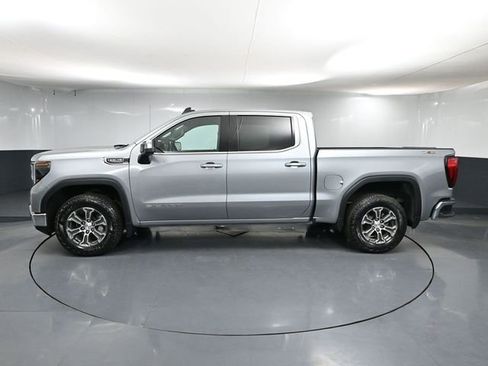 Used 2024 GMC Sierra 1500 SLE image 11