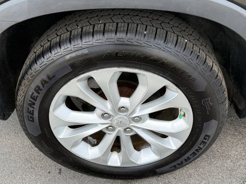 Used 2014 Kia Sorento LX AWD/4WD image 25