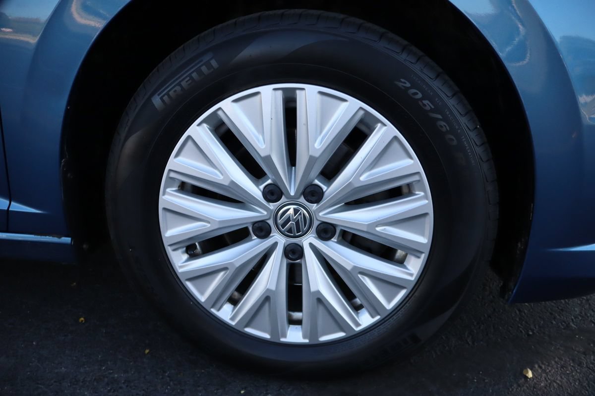 Used 2019 Volkswagen Jetta S w/ Driver Assistance Package FWD image 44