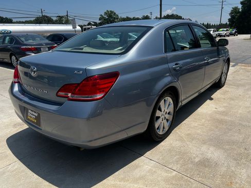 Used 2007 Toyota Avalon Limited FWD image 8