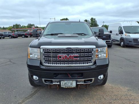 Used 2013 GMC Sierra 2500 Denali w/ Suspension Package, Off-Road image 9