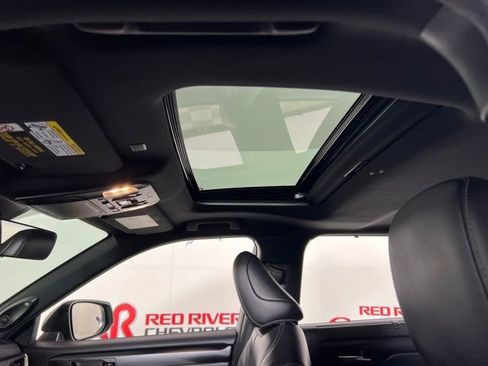 Used 2022 Toyota Highlander XSE image 19